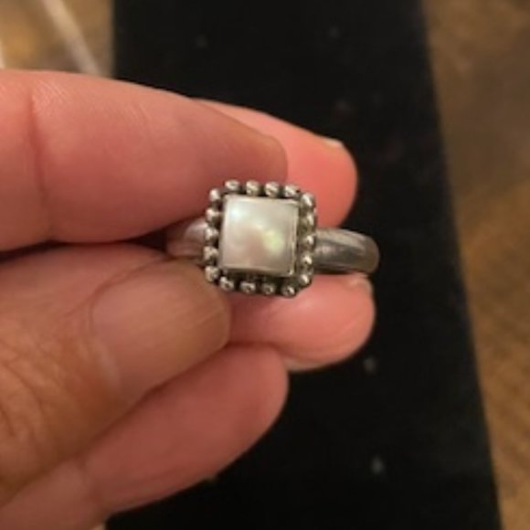 Silpada Retired Sterling Silver Button Frame Pearl Ring R1617 size 7.25 - Picture 1 of 15